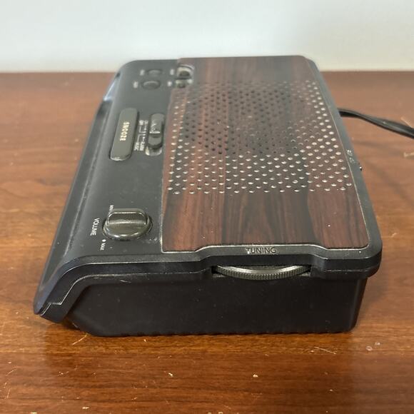 Vintage Woodgrain GE AM/FM 7-4613A Digital Alarm Clock Radio Tested Works - Picture 5 of 9